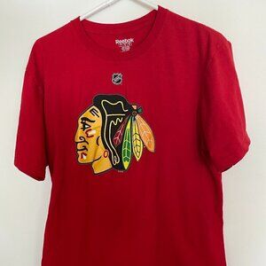 Reebok NHL Men's Chicago Blackhawks Andrew Desjardins #11 Team Logo T-Shirt